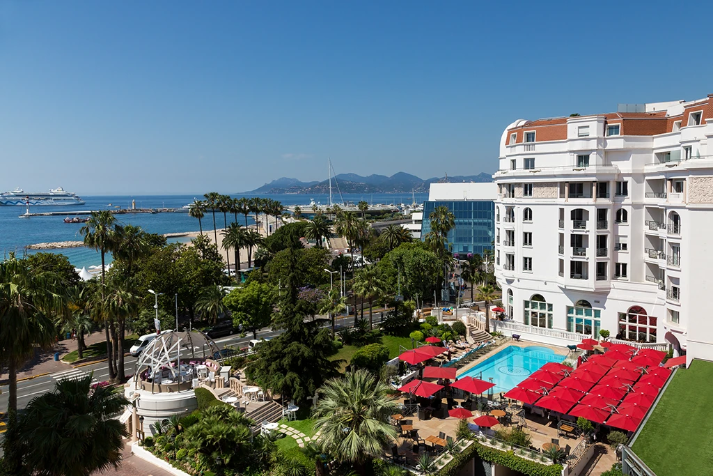 Hôtel Barrière Le Majestic