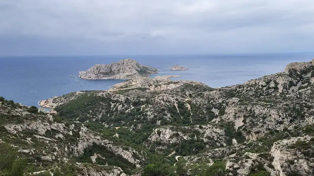 Vue des sommets des calanques
