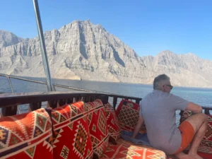 vue d'un bateau de pêcheur traditionnel aux emirats arabes unis