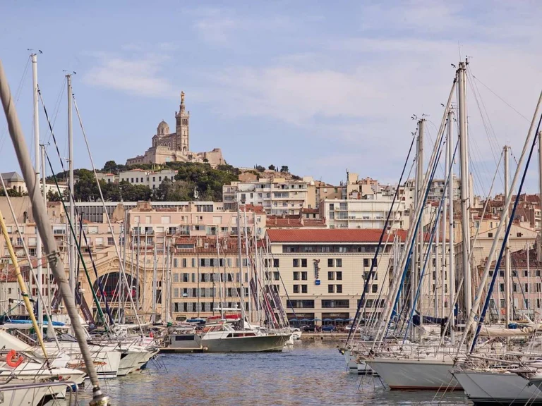 Radisson Blu Hôtel Marseille Vieux-Port sous la bonne mère