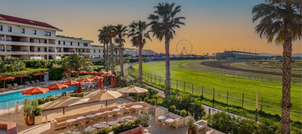 Vue de la terrasse de l'hôtel Villa M à Marseille